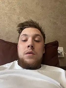 Snapshot of Dildogang chatting on 02-01-26, 05:17 Dildogang online show from 02-01-26, 05:17