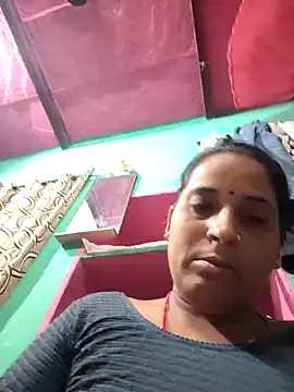 Snapshot of Reena_lodha chatting on 04-23-26, 08:11 Reena lodha online show from 04-23-26, 08:11