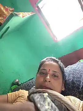 Snapshot of Reena_lodha chatting on 06-13-26, 08:34 Reena lodha online show from 06-13-26, 08:34