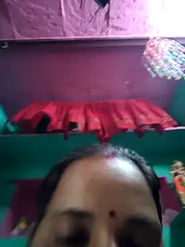 Snapshot of Reena_lodha chatting on 06-29-26, 10:15 Reena lodha online show from 06-29-26, 10:15