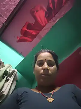 Snapshot of Reena_lodha chatting on 07-03-26, 10:49 Reena lodha online show from 07-03-26, 10:49