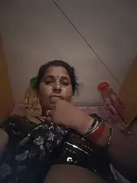 Snapshot of Reena_lodha chatting on 07-07-26, 10:58 Reena lodha online show from 07-07-26, 10:58