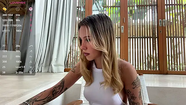 MartinaDeoliveira online show from 03-22-26, 05:11