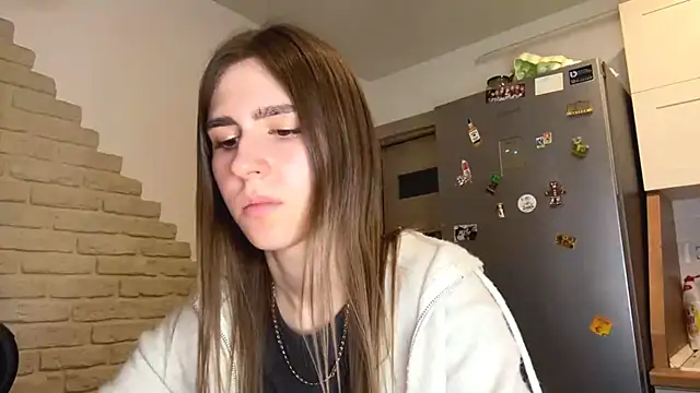 ElsieKuhlmann online show from 04-11-26, 07:51