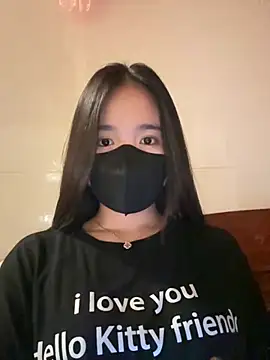 Gwen879 online show from 04-19-26, 01:21