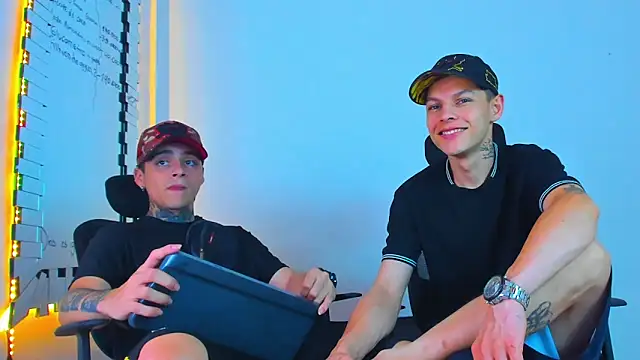 Thomas-Wil online show from 02-09-26, 03:54