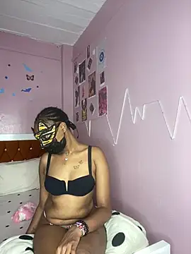 Snapshot of thakhiii3 chatting on 02-17-26, 01:13 thakhiii3 online show from 02-17-26, 01:13