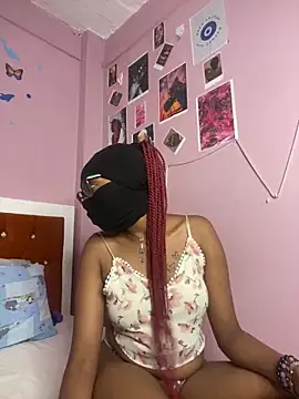 Snapshot of thakhiii3 chatting on 03-04-26, 12:33 thakhiii3 online show from 03-04-26, 12:33