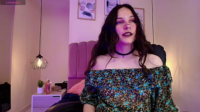 Hanabie  online show from 01-16-26, 03:21