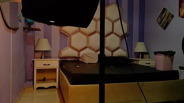 yvi taylor online show from 04-16-26, 12:06