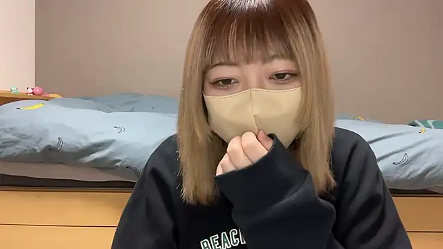 Snapshot of koko_xoxo chatting on 02-04-26, 01:17 koko xoxo online show from 02-04-26, 01:17