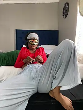 CreamyCupCake 96 online show from 04-11-26, 12:09