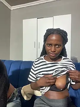 CreamyCupCake 96 online show from 04-13-26, 08:25