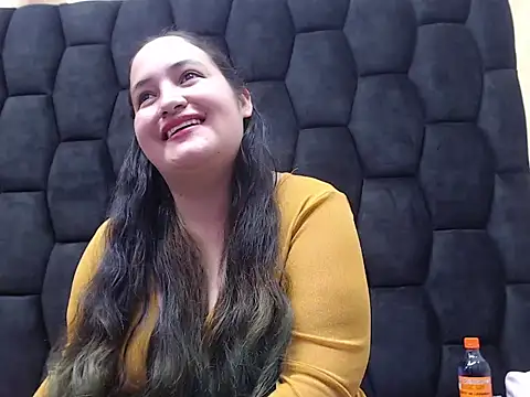 MiaRouss69 online show from 02-10-26, 04:44