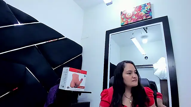 MiaRouss69 online show from 05-14-26, 11:22