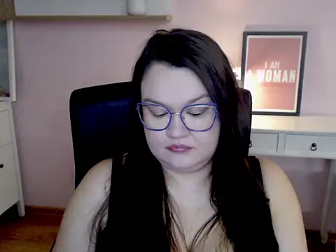 HollyDanceSoul online show from 03-04-26, 05:57