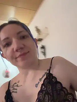 Snapshot of Marina_und_Jayden chatting on 03-04-26, 09:54 Marina und Jayden online show from 03-04-26, 09:54