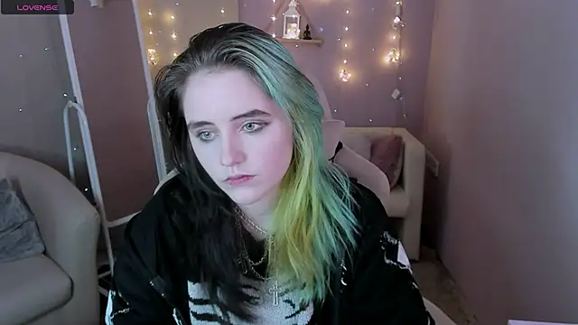 Snapshot of RubyMyst chatting on 02-26-26, 09:03 RubyMyst online show from 02-26-26, 09:03