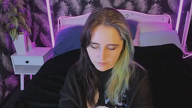 Snapshot of RubyMyst chatting on 03-02-26, 09:10 RubyMyst online show from 03-02-26, 09:10