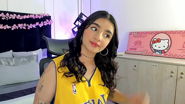 Abriil cutee online show from 04-05-26, 01:52