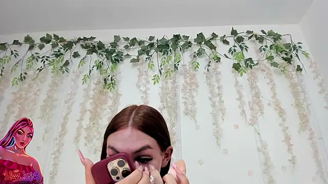 Snapshot of lizz_lunna chatting on 05-19-26, 10:05 lizz lunna online show from 05-19-26, 10:05