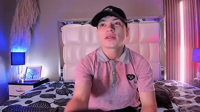 Roger And Ramona online show from 03-01-26, 12:18