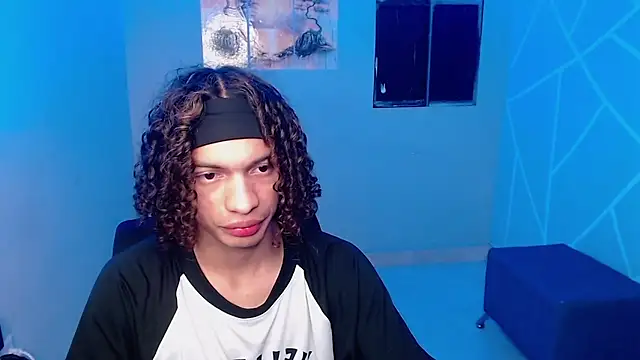 Snapshot of Axel_fox77 chatting on 07-19-26, 12:14 Axel fox77 online show from 07-19-26, 12:14
