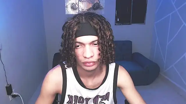 Snapshot of Axel_fox77 chatting on 07-22-26, 01:19 Axel fox77 online show from 07-22-26, 01:19