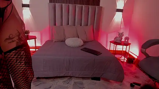 Isis Moon online show from 02-03-26, 07:30