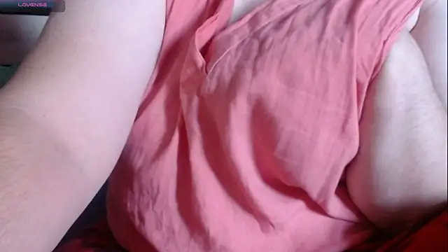 Snapshot of Santanna77 chatting on 10-22-25, 08:14 Santanna77 online show from 10-22-25, 08:14