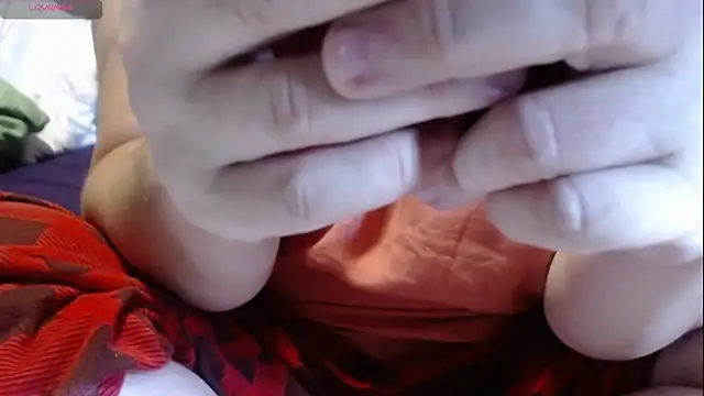 Snapshot of Santanna77 chatting on 10-29-25, 11:12 Santanna77 online show from 10-29-25, 11:12