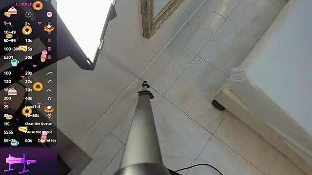 Miaaffox online show from 02-04-26, 07:31