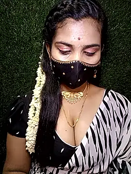 Snapshot of Nithyatamil chatting on 04-15-26, 08:09 Nithyatamil online show from 04-15-26, 08:09
