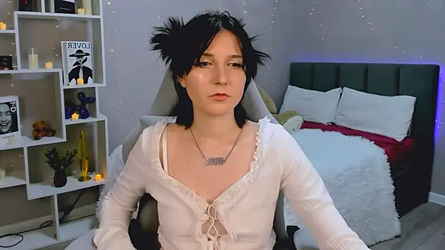 Snapshot of KikaOsterman chatting on 02-03-26, 06:24 KikaOsterman online show from 02-03-26, 06:24