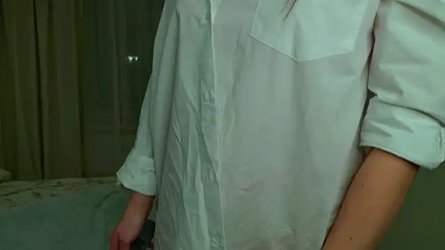 Snapshot of _Blueberries_ chatting on 02-17-26, 06:25 Blueberries online show from 02-17-26, 06:25