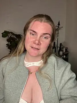 SexyBlondJoanna online show from 02-23-26, 07:55