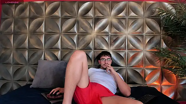 Snapshot of Jay_Grip chatting on 02-07-26, 01:59 Jay Grip online show from 02-07-26, 01:59