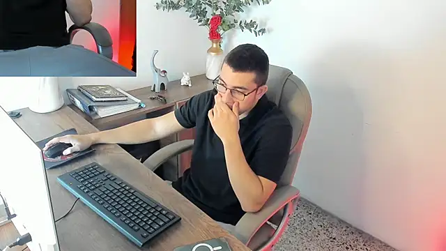 Snapshot of Jay_Grip chatting on 02-25-26, 01:21 Jay Grip online show from 02-25-26, 01:21