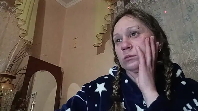 Snapshot of Norma_Wall chatting on 01-17-26, 05:16 Norma Wall online show from 01-17-26, 05:16