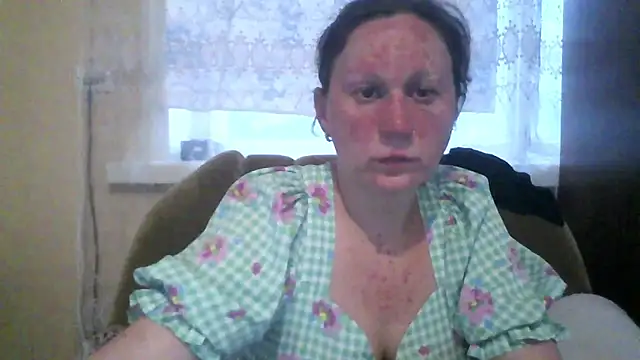 Snapshot of Norma_Wall chatting on 05-21-26, 04:47 Norma Wall online show from 05-21-26, 04:47