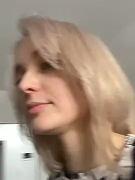 Snapshot of aka_Blonde chatting on 01-12-26, 05:56 aka Blonde online show from 01-12-26, 05:56