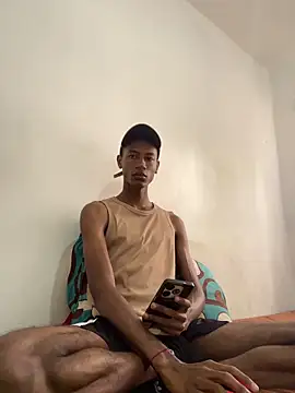 Snapshot of twink_gabrielll chatting on 05-08-26, 01:38 twink gabrielll online show from 05-08-26, 01:38