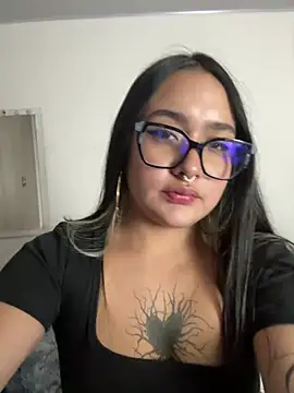 Snapshot of Diosa_lunar1 chatting on 07-11-26, 02:14 Diosa lunar1 online show from 07-11-26, 02:14