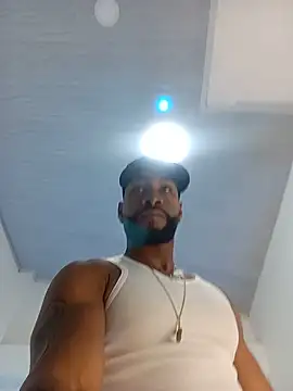 Snapshot of Dante_Knox chatting on 07-18-26, 11:47 Dante Knox online show from 07-18-26, 11:47