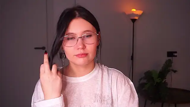 KarolClunie online show from 01-10-26, 04:53