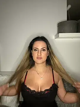 Liana-1 online show from 01-17-26, 06:11
