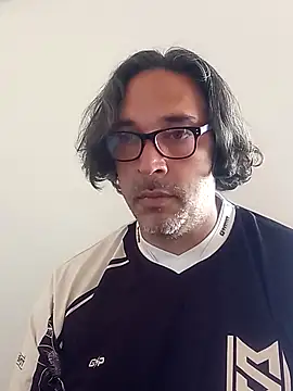 Snapshot of Big_vittollo chatting on 02-12-26, 02:23 Big vittollo online show from 02-12-26, 02:23