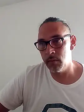 Snapshot of Big_vittollo chatting on 02-15-26, 03:09 Big vittollo online show from 02-15-26, 03:09