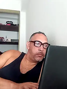 Snapshot of Big_vittollo chatting on 02-19-26, 01:40 Big vittollo online show from 02-19-26, 01:40