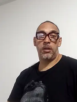 Snapshot of Big_vittollo chatting on 02-21-26, 02:56 Big vittollo online show from 02-21-26, 02:56